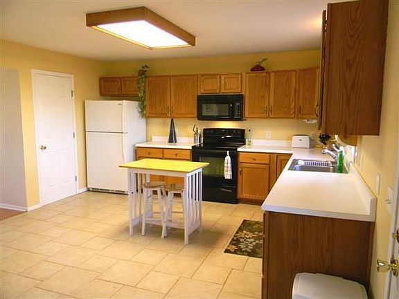 4th image of 1216 Quail Hollow Dr