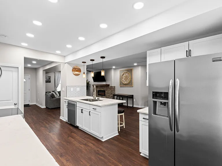 509 S York St — Photo 13