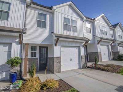 195 Harper Village Way, Lenoir City, TN, 37771