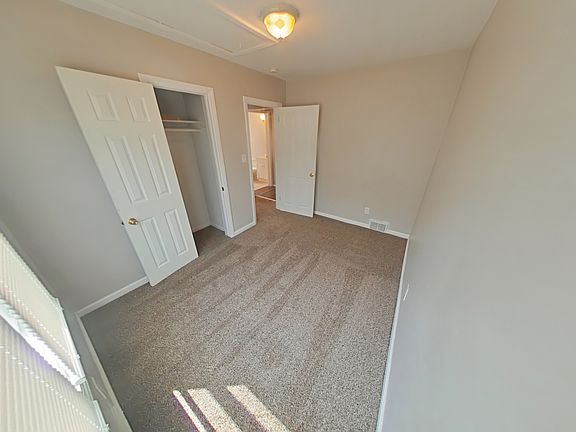 3rd image of 27881 Oneil St
