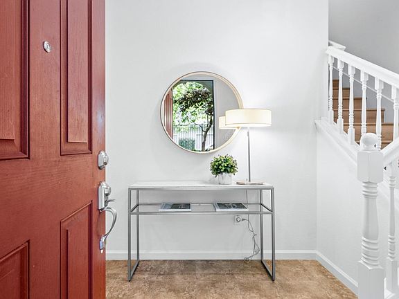 5th image of 1580 Shore Pl Unit 4