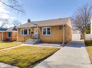 302 N Oaklawn Ave, Elmhurst, IL 60126