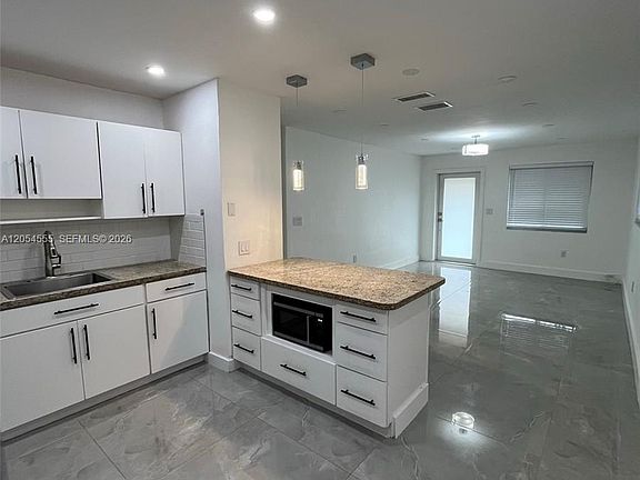 4th image of 2783 SW 33rd Ave #2783