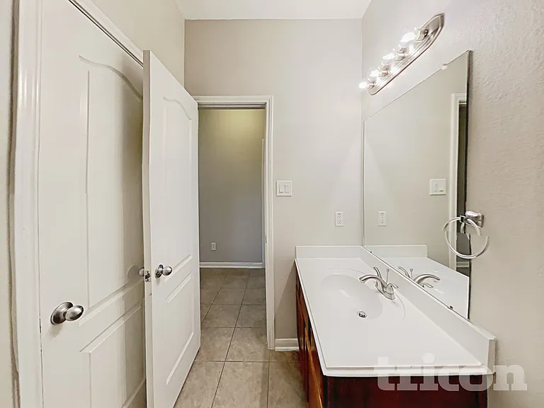 7711 Sapulpa Ln — Photo 12