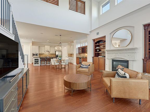 4th image of 4102 Grand Vista Cir