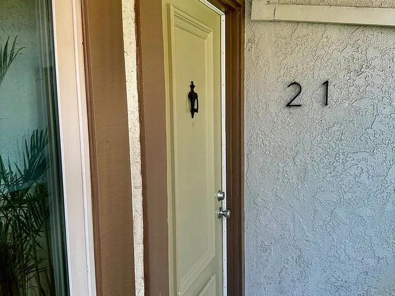 9721 Graham Street — Photo 5