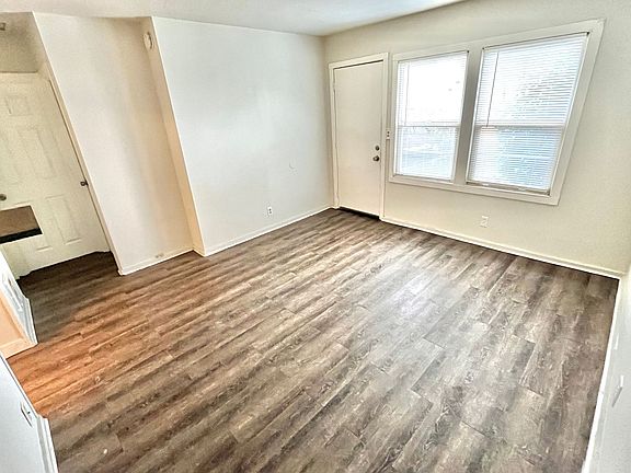 3rd image of 10746 NE Wygant St APT 1