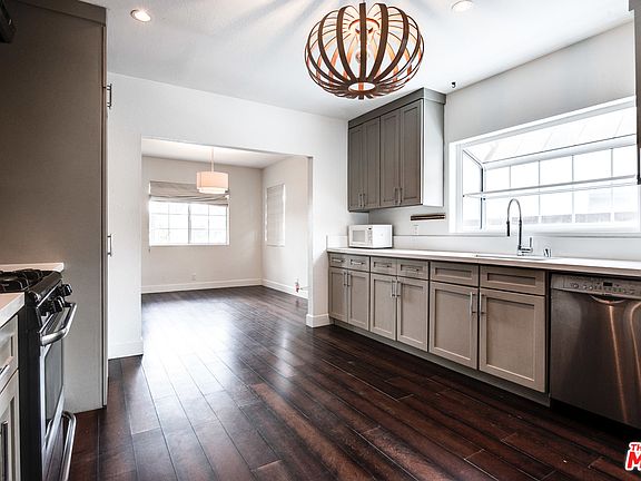 5th image of 3957 Seneca Ave