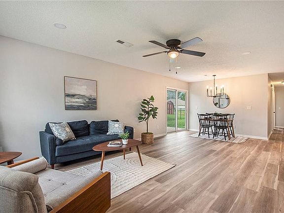 2nd image of 1020 Christie Ln