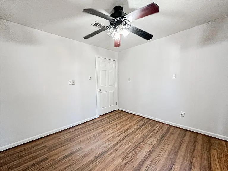 132 Grothe Ln — Photo 12