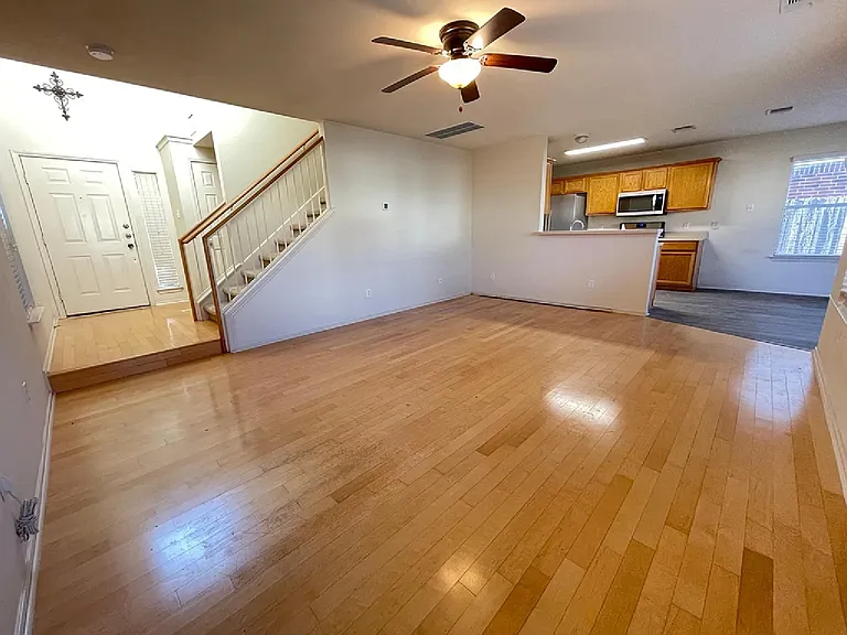 11725 Raymond C Ewry Ln — Photo 6