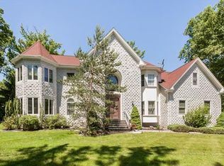 37 Lamar Ave, Edison, NJ 08820