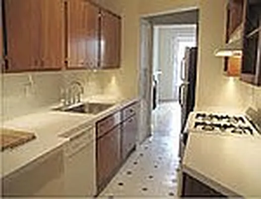 Rented by Aguayo & Huebener Brooklyn | media 8