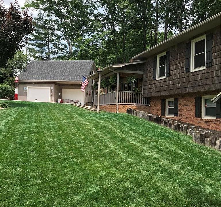 1st image of 163 Kerry Ln
