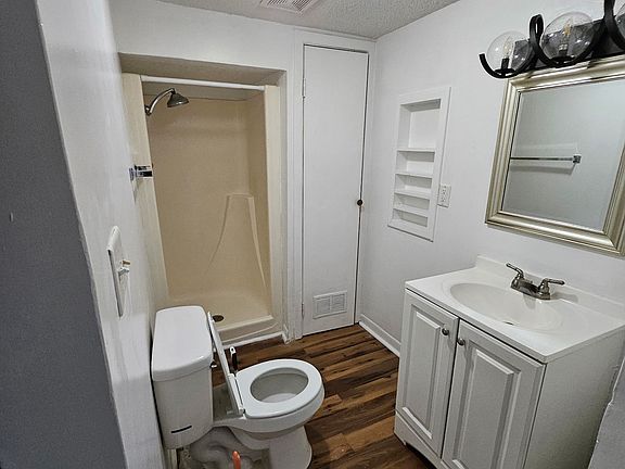 5th image of 297 E Broadway St #B