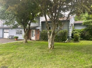 73 Beechwood Ave, Lake Hiawatha, NJ 07034