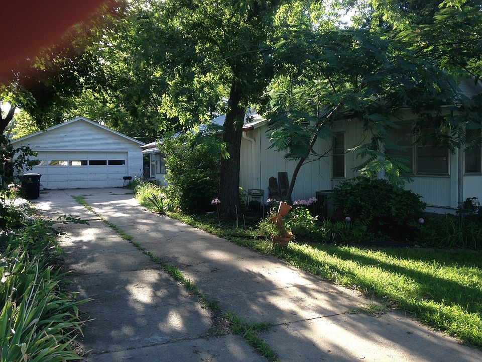 1st image of 819 S Star St