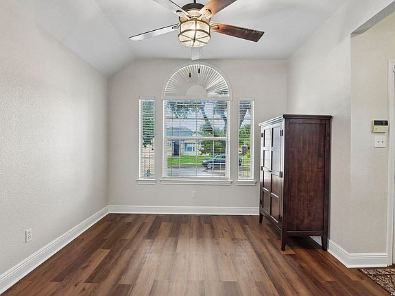 5th image of 8311 Copperglen
