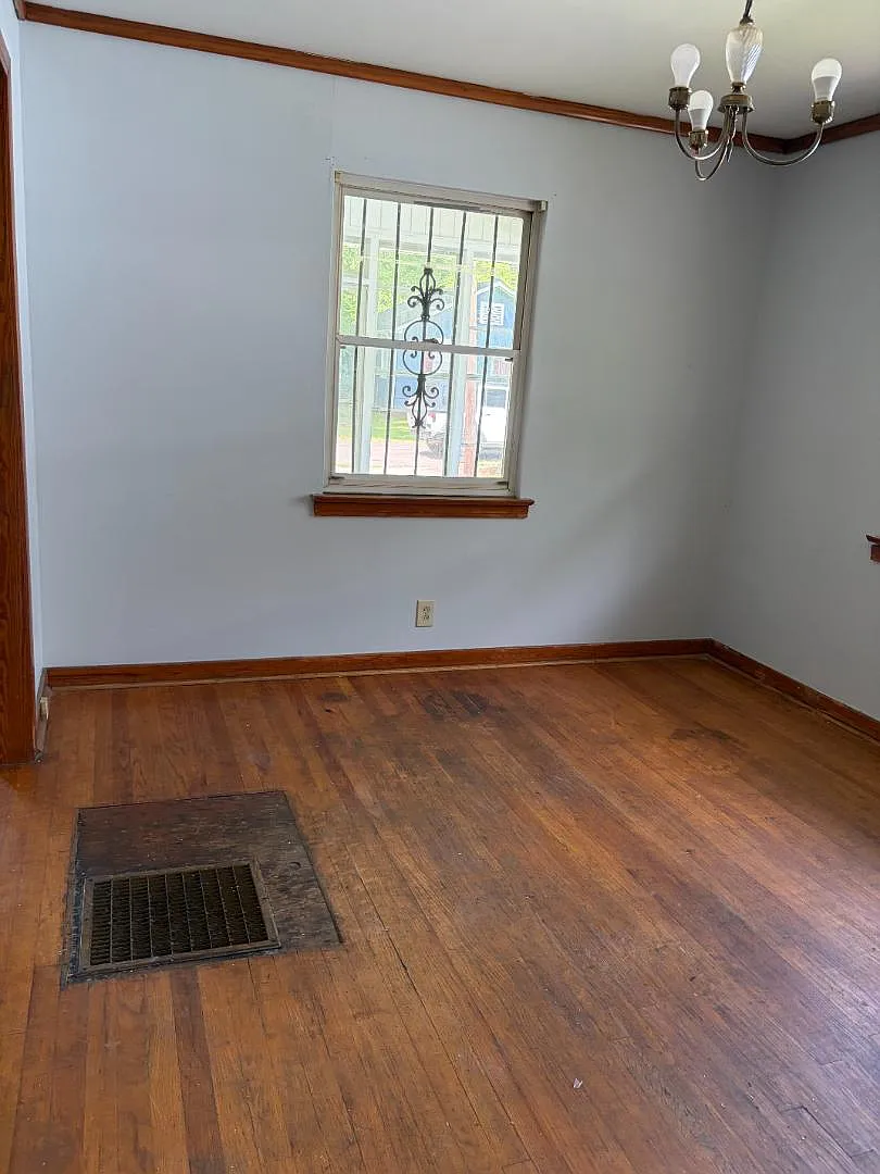 4925 Terrace R — Photo 4