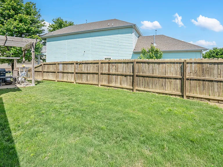 4263 W Marlowe Ln — Photo 24