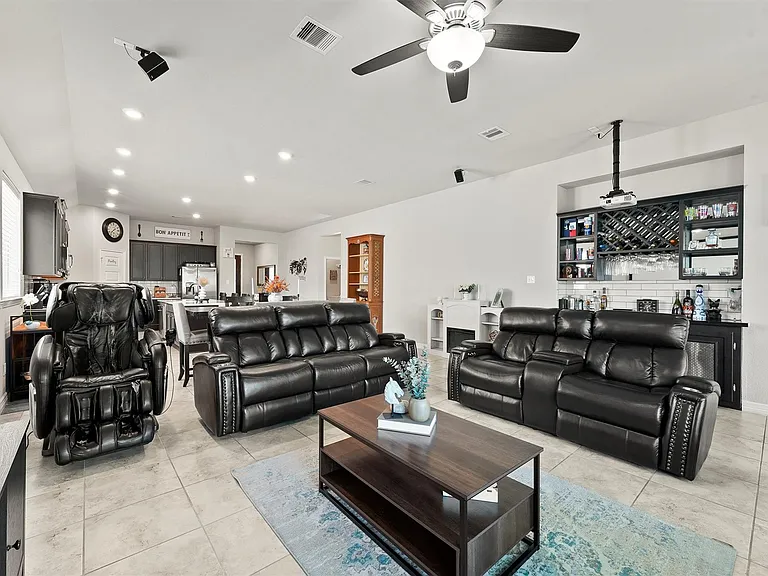 15863 McKinley Green Dr — Photo 10