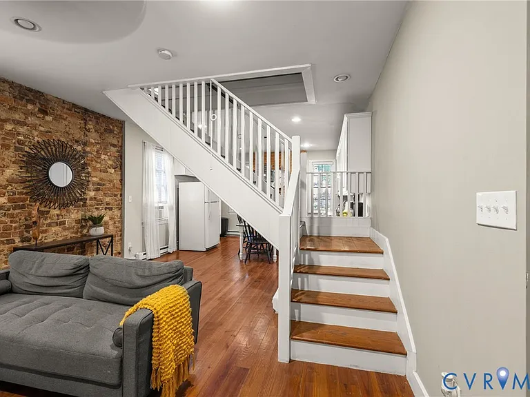 416 W Washington St — Photo 28