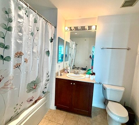 4th image of 1201 S Prairie Ave APT 1706