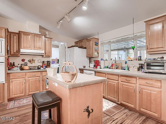 4th image of 3340 S Rose Gold Ave