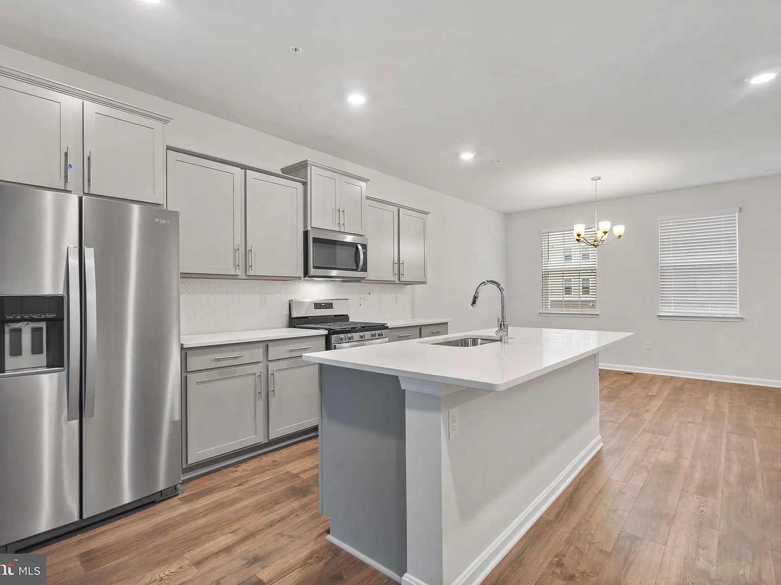 3 bed, 2.5 bath, $3,145 — Photo 3