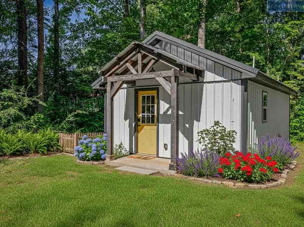 3247 Moodyville Rd, Byrdstown, TN 38549