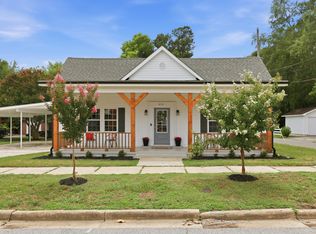 213 W Parrish Dr, Benson, NC 27504