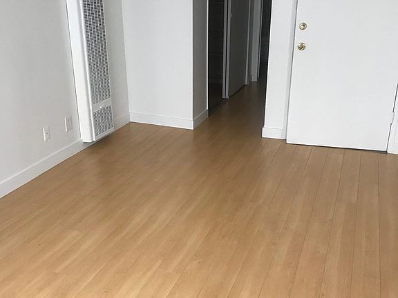 5th image of 3730 Vinton Ave #5