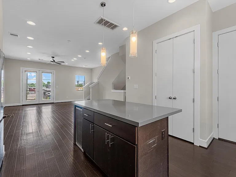 1615 Milby St #B — Photo 9