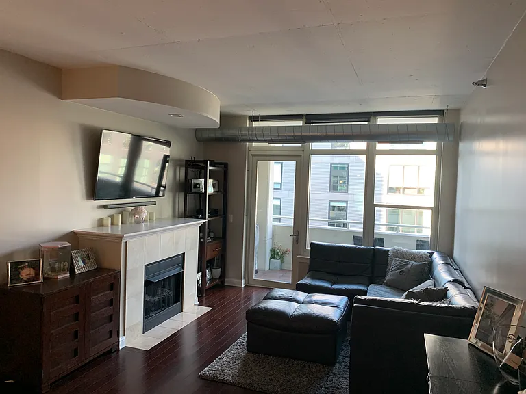 909 W Washington Blvd #709 — Photo 3