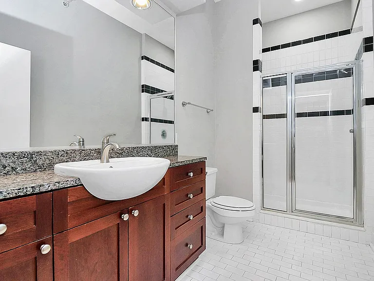 712 N Davidson St — Photo 25