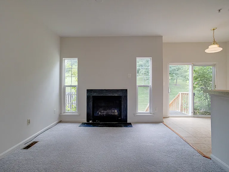 103 Buttonwood Ct — Photo 11