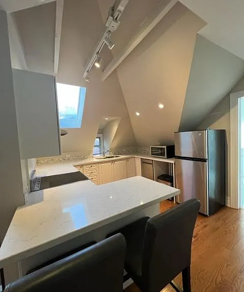 118 Crescent Rd #3 — Photo 5