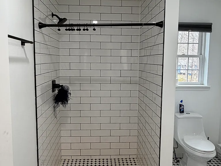 131 N Shore Dr — Photo 4