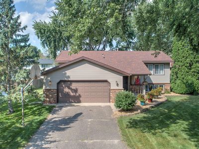 877 96th Ave NE, Blaine, MN, 55434