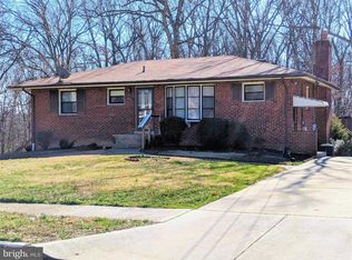 6711 Jerome St, Springfield, VA 22150