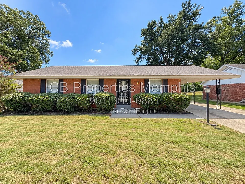 817 White Clover Ln