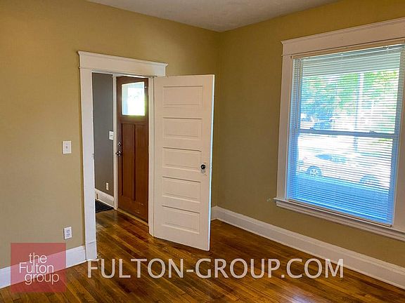4th image of 1110 Fulton St E #1