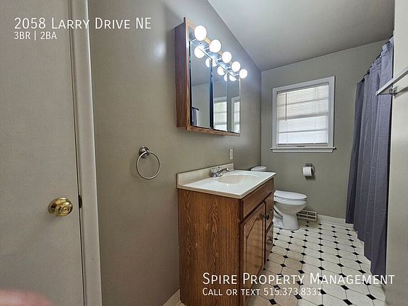 5th image of 2058 Larry Dr NE