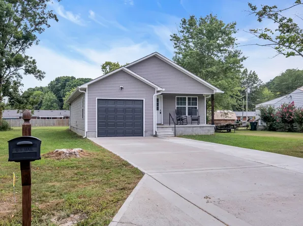 416 W 4th Ave, Hohenwald, TN 38462