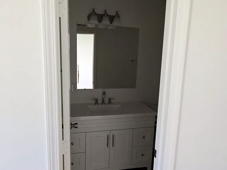 5782 Kingman Ave — Photo 12