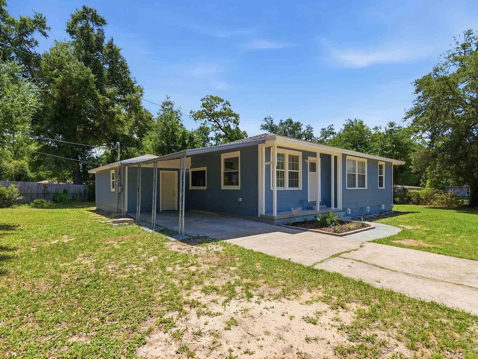 4 bed, 1401 sqft, $2,000 — Photo 3