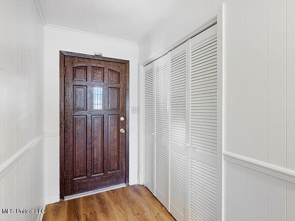4th image of 120 Lakeland Dr