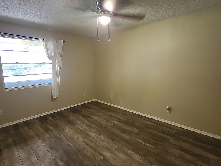 222 Thorntree Pl — Photo 9