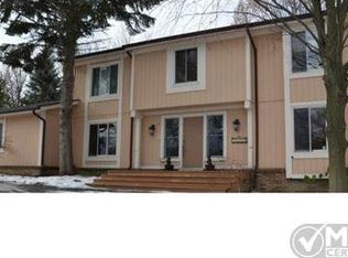 30707 Turtle Crk, Farmington Hills, MI 48331