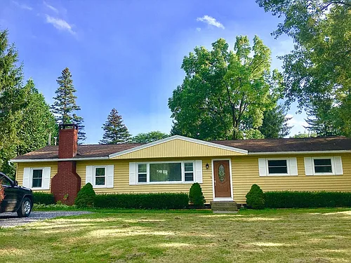 100 Christopher Cir #B Photo 1 100 Christopher Cir #B Photo 1